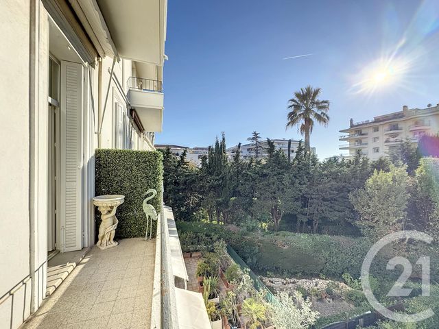 Appartement F3 à vendre - 3 pièces - 79,35 m2 - Cannes - 06 - PROVENCE-ALPES-COTE-D-AZUR