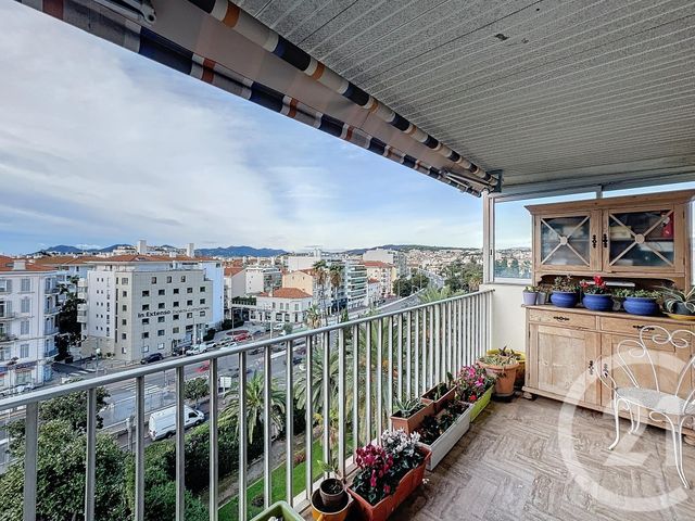 Appartement F3 à vendre - 3 pièces - 64,19 m2 - Cannes - 06 - PROVENCE-ALPES-COTE-D-AZUR