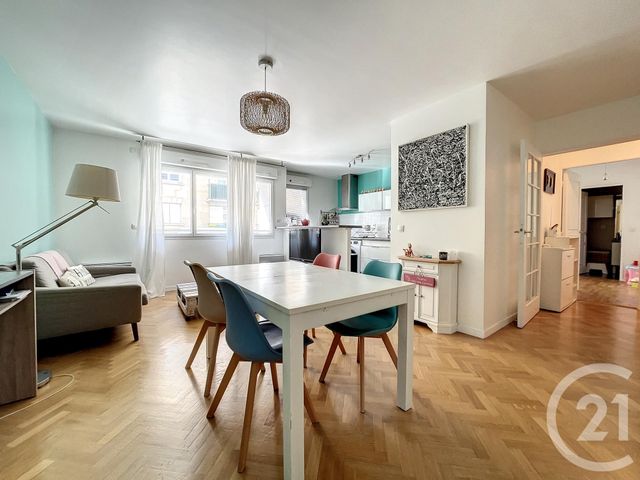 Appartement F3 à louer - 3 pièces - 65,69 m2 - Suresnes - 92 - ILE-DE-FRANCE