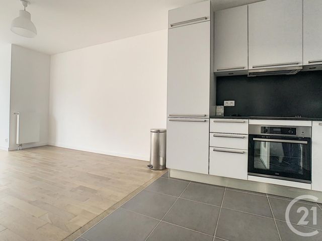 Appartement F2 à louer - 2 pièces - 45 m2 - Puteaux - 92 - ILE-DE-FRANCE