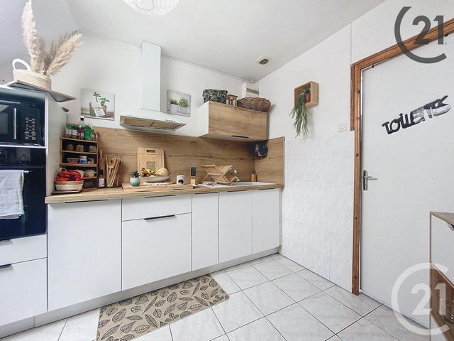 Appartement à louer - 2 pièces - 37 m2 - Collemiers - 89 - BOURGOGNE