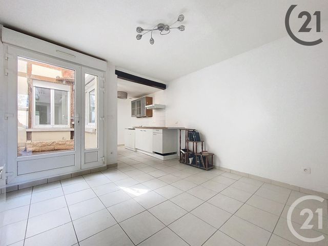 Appartement F3 à louer - 3 pièces - 45 m2 - Sens - 89 - BOURGOGNE