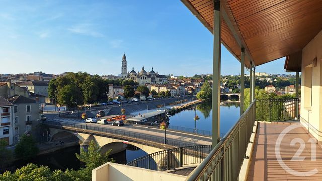 Appartement F6 à vendre - 6 pièces - 129 m2 - Perigueux - 24 - AQUITAINE