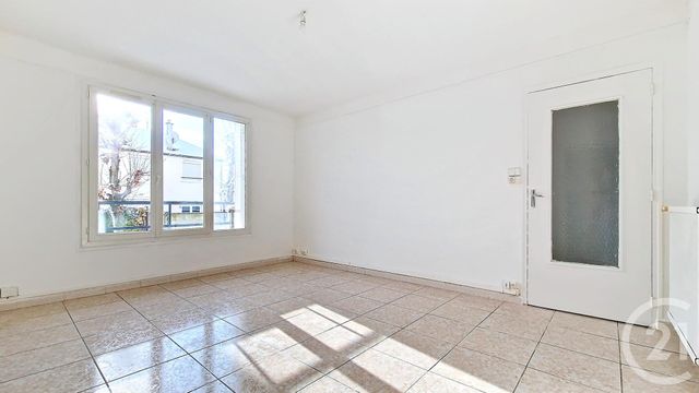 Appartement F3 à vendre - 3 pièces - 54 m2 - St Andre Les Vergers - 10 - CHAMPAGNE-ARDENNE