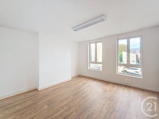 Local commercial à louer - 260.0 m2 - 10 - Aube