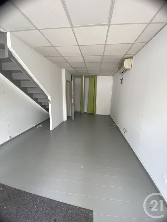 Local commercial à louer - 55.0 m2 - 33 - Gironde