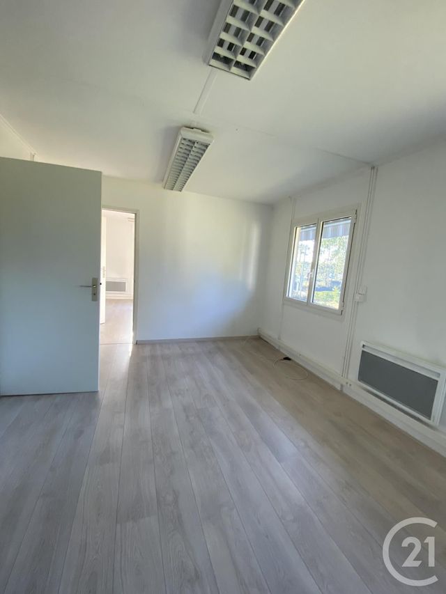 Bureaux à louer - 150.0 m2 - 40 - Landes