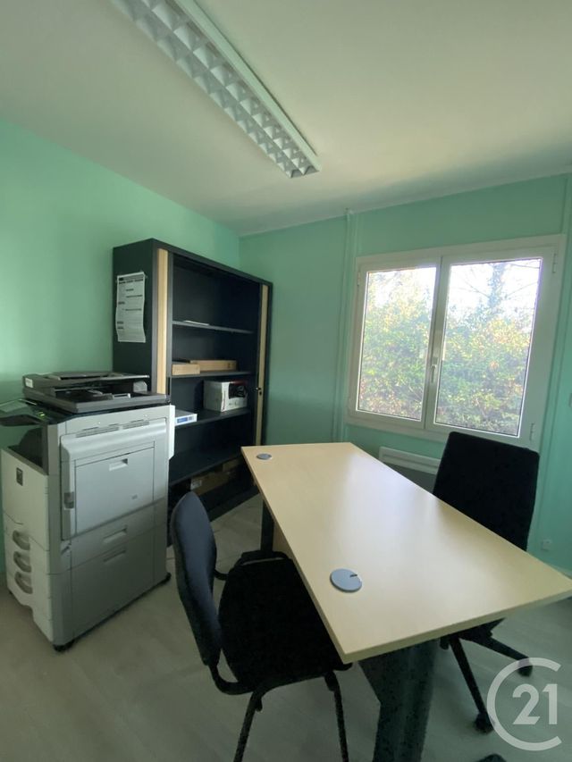 Bureaux à louer - 150.0 m2 - 40 - Landes