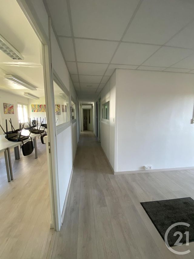 Bureaux à louer - 150.0 m2 - 40 - Landes