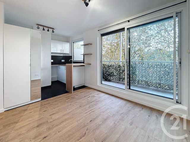 Appartement F1 à louer - 1 pièce - 25,62 m2 - St Cloud - 92 - ILE-DE-FRANCE