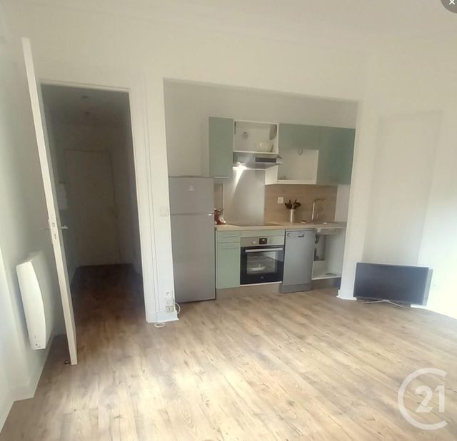 Appartement F2 à louer - 2 pièces - 37 m2 - Paris - 75018 - ILE-DE-FRANCE