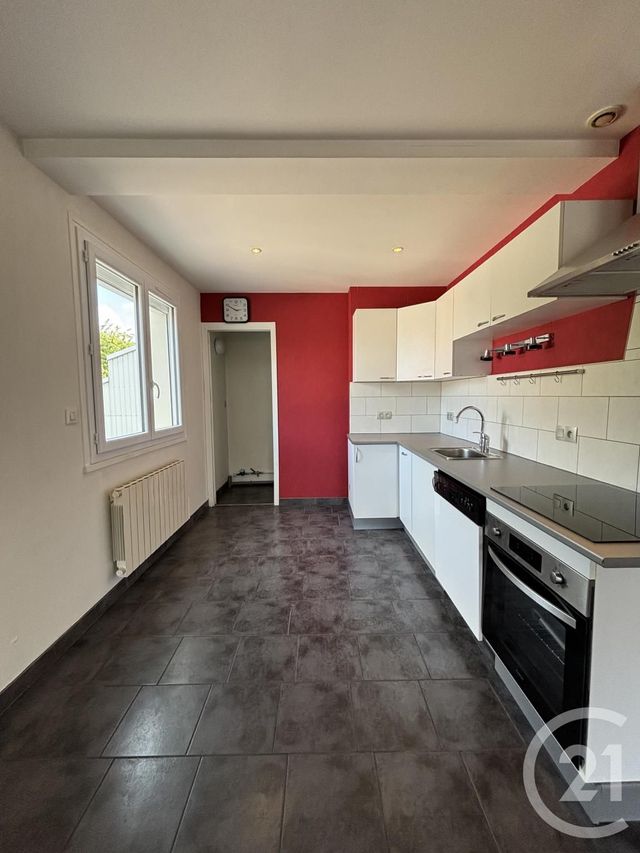 Appartement F4 à louer - 4 pièces - 98 m2 - Moulins - 03 - AUVERGNE