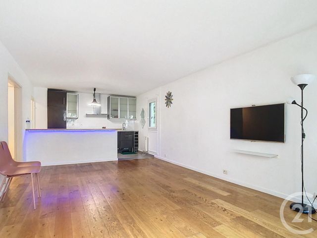 Appartement F3 à vendre - 3 pièces - 72,90 m2 - Thiais - 94 - ILE-DE-FRANCE