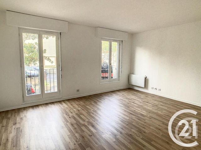 Appartement F2 à louer - 2 pièces - 50,11 m2 - Thiais - 94 - ILE-DE-FRANCE