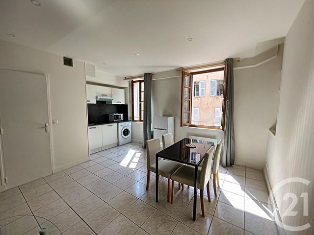 Appartement F1 à louer - 1 pièce - 29,07 m2 - Grasse - 06 - PROVENCE-ALPES-COTE-D-AZUR