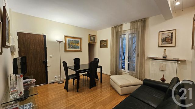 Appartement à vendre - 3 pièces - 48,20 m2 - Paris - 75018 - ILE-DE-FRANCE