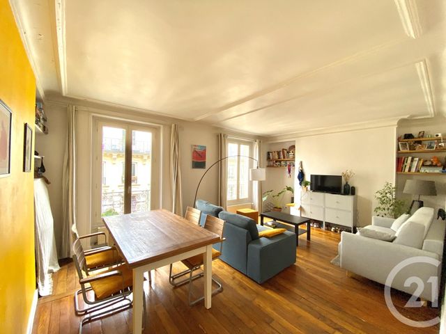 Appartement à vendre - 2 pièces - 47,20 m2 - Paris - 75018 - ILE-DE-FRANCE