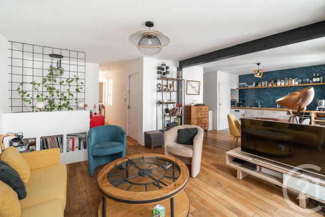 Appartement Duplex à vendre - 5 pièces - 73,38 m2 - Paris - 75018 - ILE-DE-FRANCE