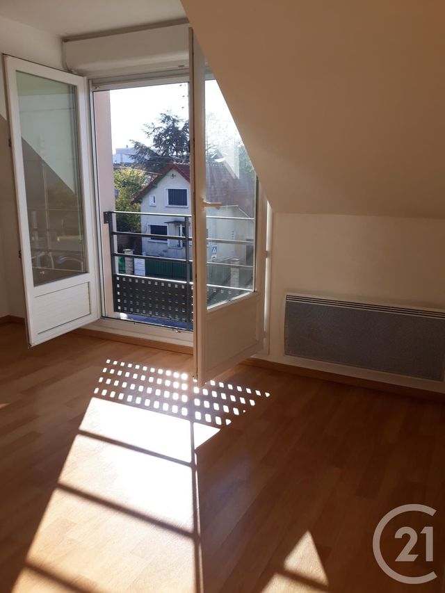 Appartement F2 à louer - 2 pièces - 33 m2 - Corbeil Essonnes - 91 - ILE-DE-FRANCE