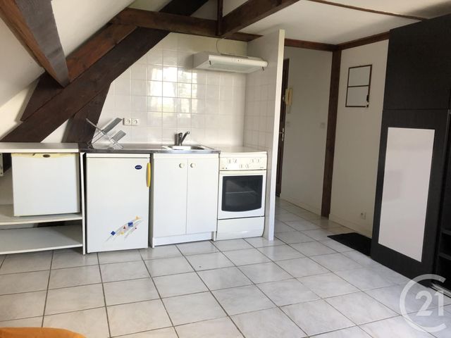 Appartement F1 à louer - 1 pièce - 15,70 m2 - Corbeil Essonnes - 91 - ILE-DE-FRANCE