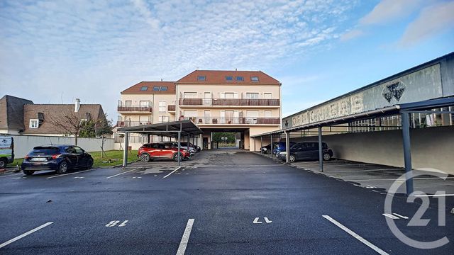 Parking à louer - 15 m2 - Crepy En Valois - 60 - PICARDIE