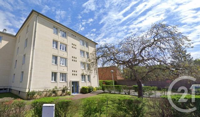 Appartement F4 à louer - 4 pièces - 75,57 m2 - Compiegne - 60 - PICARDIE